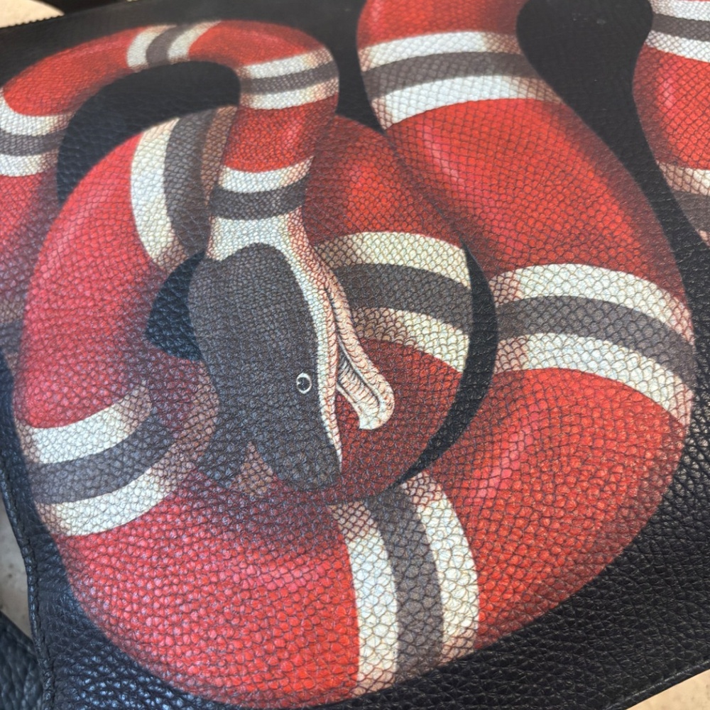 Gucci Leather Crossbody Messenger Bag King Snake Bag Black - Picture 3 of 8